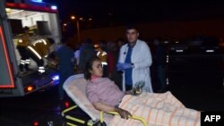 Повредено девојче при пожарот во ученичкиот дом во Адана