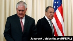 Russian Foreign Minister Sergei Lavrov (right) and U.S. Secretary of State Rex Tillerson arrive for a news conference following their talks in Moscow on April 12.