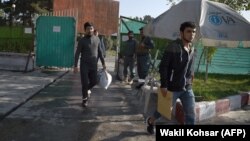 Германиядан депортацияланған Ауғанстан азаматтары Кабулге жетті. Қыркүйек 2017 жыл (Көрнекі сурет).