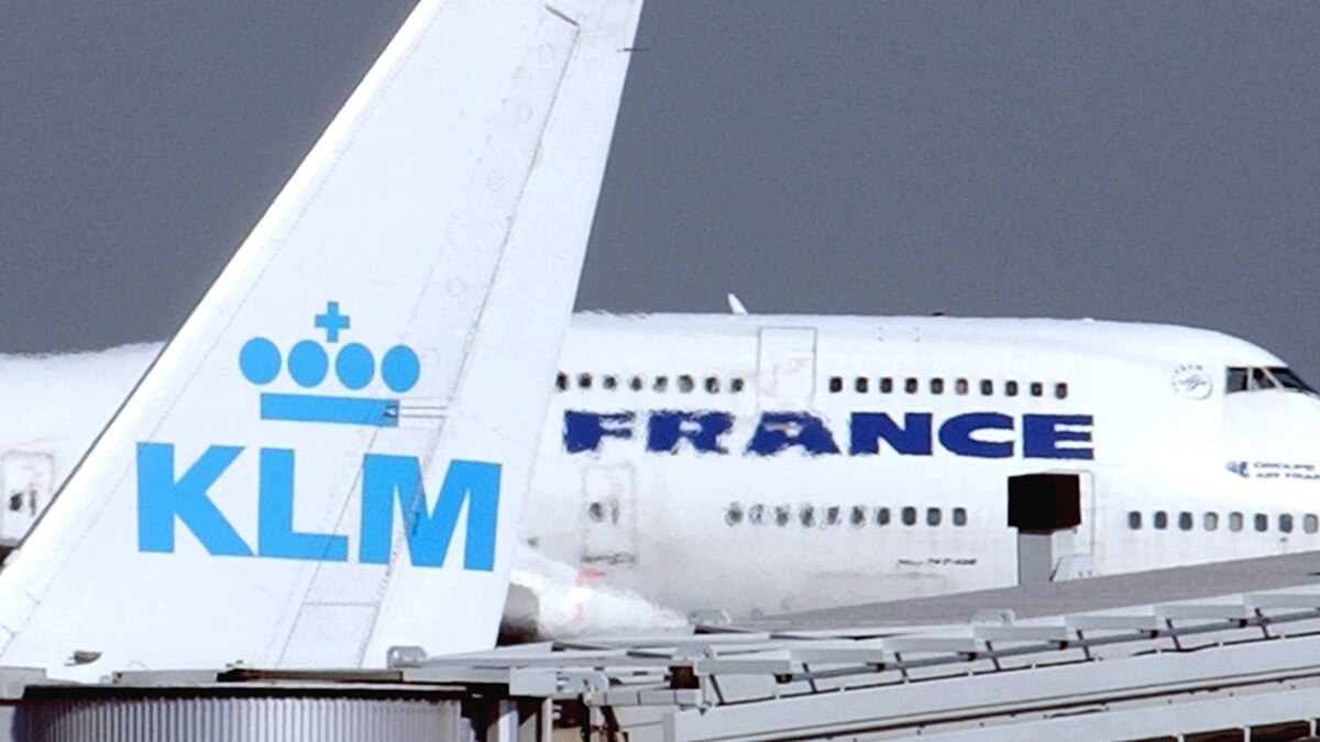 Dutch Carrier KLM Says Suspending Flights To Tehran