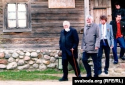 Аляксандар Надсан падчас візыту ў Беларусь разам з сям'ёй Уладзімера Арлова