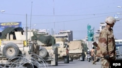 مقامات آمریکایی گفته اند مواد ساخت بمب های جاده ای از سوی ایران دراختیار شبه نظامیان عراقی گذاشته می شود.