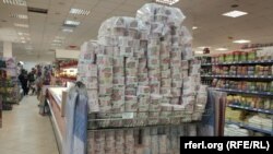 Tiraspol: hârtie igienică în supermarketul Sheriff, după ce a fost decretată stare de urgență în regiunea transnistreană, 18 martie 2020.