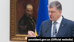 Легітимними президентськими виборами в Криму можуть бути лише вибори президента України – Порошенко