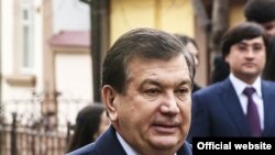 Президент Мирзиëев куëви Ойбек Турсунов билан