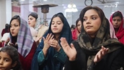 مسیحیان د مردان کلیسا کې په پښتو ژبه عبادت کوي