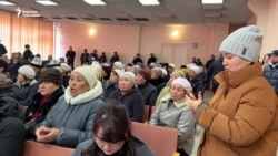 Майлуу-Суу лампа заводунун жумушчулары кыскарууда