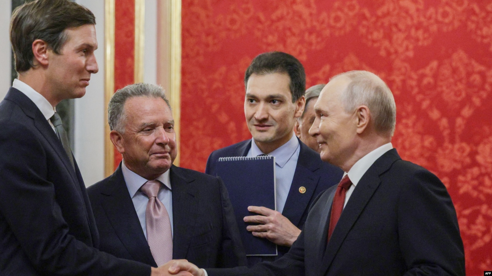 US Envoys Conclude Moscow Meeting With Putin As Kremlin Cites 'Difficult Situation'