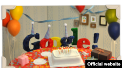 Google shirkatning o'zining tug'ulgan kuniga atab yasagan dudli (doodle).