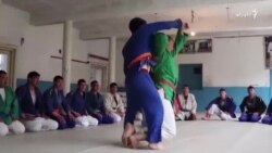 په جوزجان کې کورش غېږنیونې ته د ځوانانو لیوالتیا