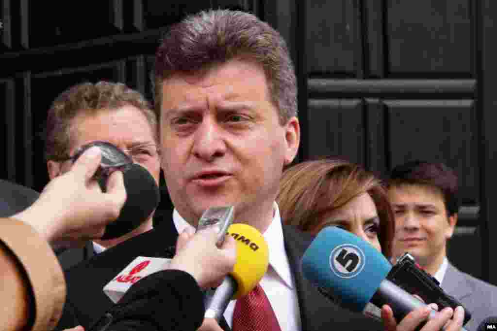 Makedonija - Pobjeda - U drugom krugu predsjedničkih izbora, očekivano i ubjedljivo,pobijedio je Georgi Ivanov. 