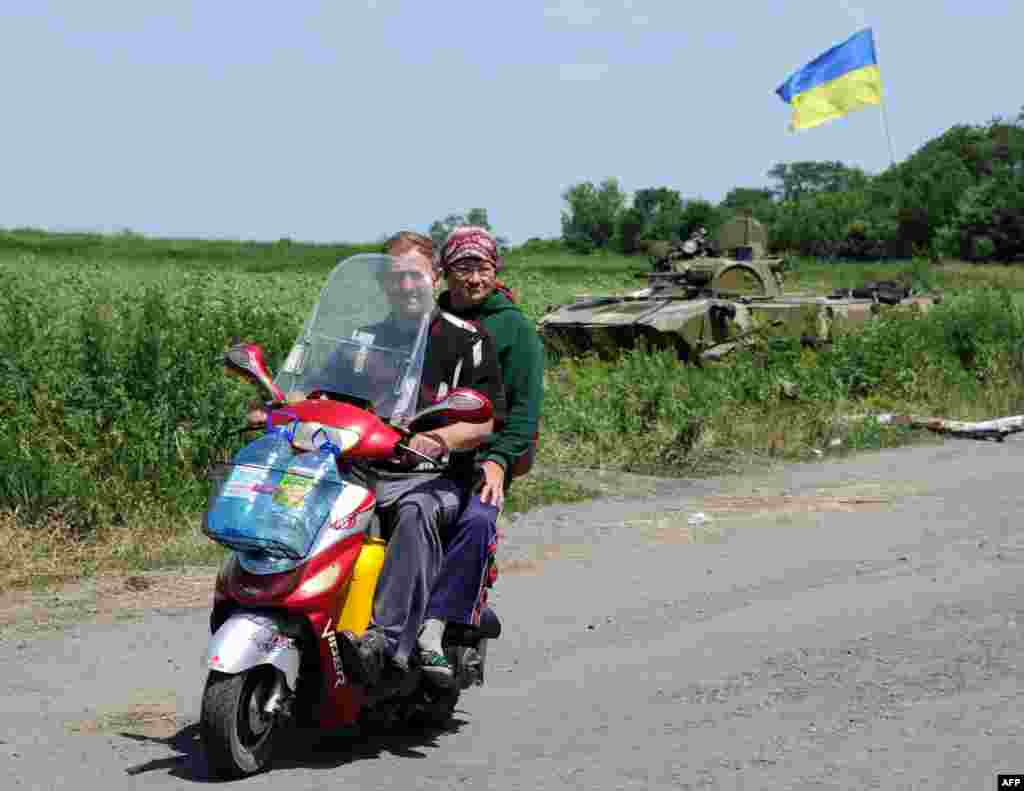 Український військовий КПП біля села Амвросіївка Донецької області, 8 червня 2014 року