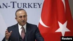 Georgia -- Turkish Foreign Minister Mevlut Cavusoglu speaks during a news briefing in Tbilisi, February 19, 2016.