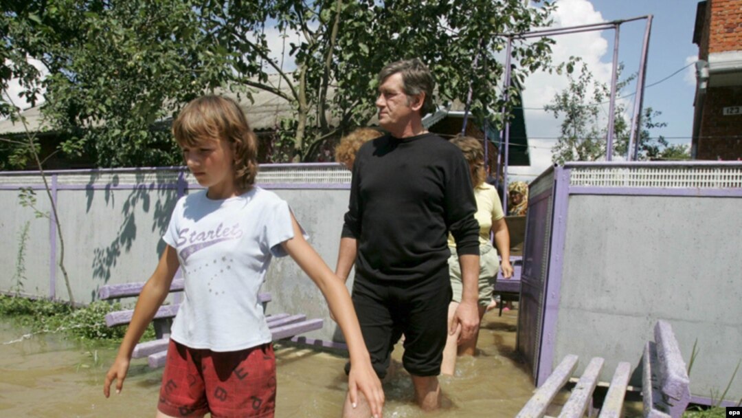 President Viktor Yushchenko (center) in the village of Poberezhya on July 27