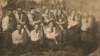 Студентська капела бандуристів Черкаського інституту народної освіти. Фото датоване 1937 роком