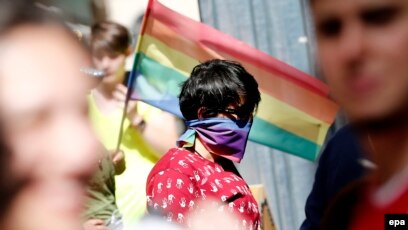 Ең үлкен кискамен порно