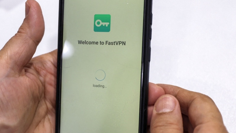 Türkmenistanda VPN işlemeýär, ussalar soraga çekilýär we hyzmatdaşlyga mejbur edilýär