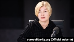 За словами Геращенко, лідер «Європейської солідарності» Петро Порошенко під час зустрічі з президентом України Володимиром Зеленським «нічого не просив»