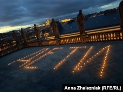 Акція до четвертої річниці авіаудару по драмтеатру у Маріуполі, Прага, 16 березня 2026 року