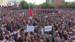 Protest la Priștina împotriva unui posibil schimb de teritorii dintre Kosovo și Serbia