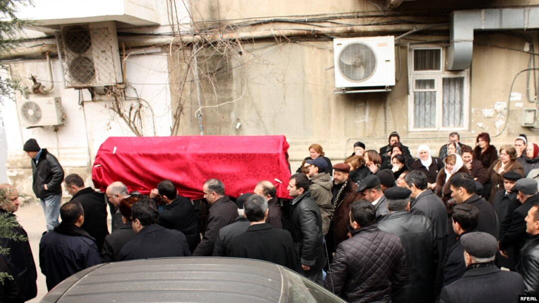 İbrahim Bayandurlunun qida borusunun venaları partlayıb və güclü qanaxma nəticəsində səhər saatlarında vəfat edib