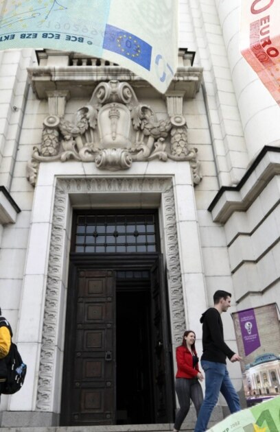 Студенти от държавни университети излизат на протести заради сериозния скок