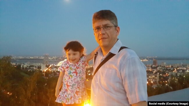 Roman Tarasov dhe vajza e tij, Natasha, e cila ka transplantuar veshkën kur ishte gjashtë muajshe
