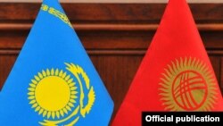 Қазақстан мен Қырғызстан тулары.