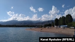 Побережье озера Иссык-Куль, иллюстративное фото.