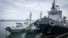Український буксир «Яни Капу», військовий катер «Бердянськ» і «Нікополь» у порту окупованої Керчі після захоплення, листопад 2018 року