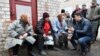 Премьер-министр Украины Владимир Гройсман с местными жительницами Балаклиа