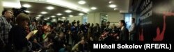 Не меньше сотни журналистов пришли на презентацию доклада Ильи Яшина