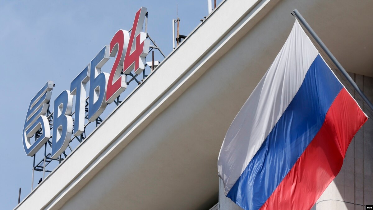 Russia Defiant In Face Of Unprecedented Western Sanctions