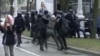 У Білорусі затримали сотні опозиційних активістів