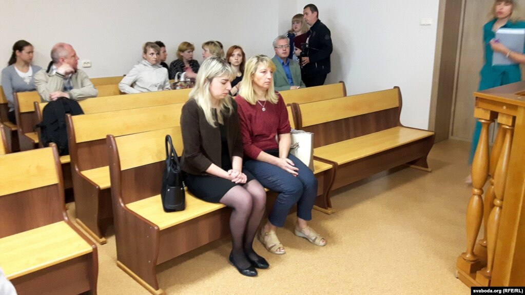 Абвінавачаныя настаўніцы Вольга Завадзкая і Ірына Апанасевіч