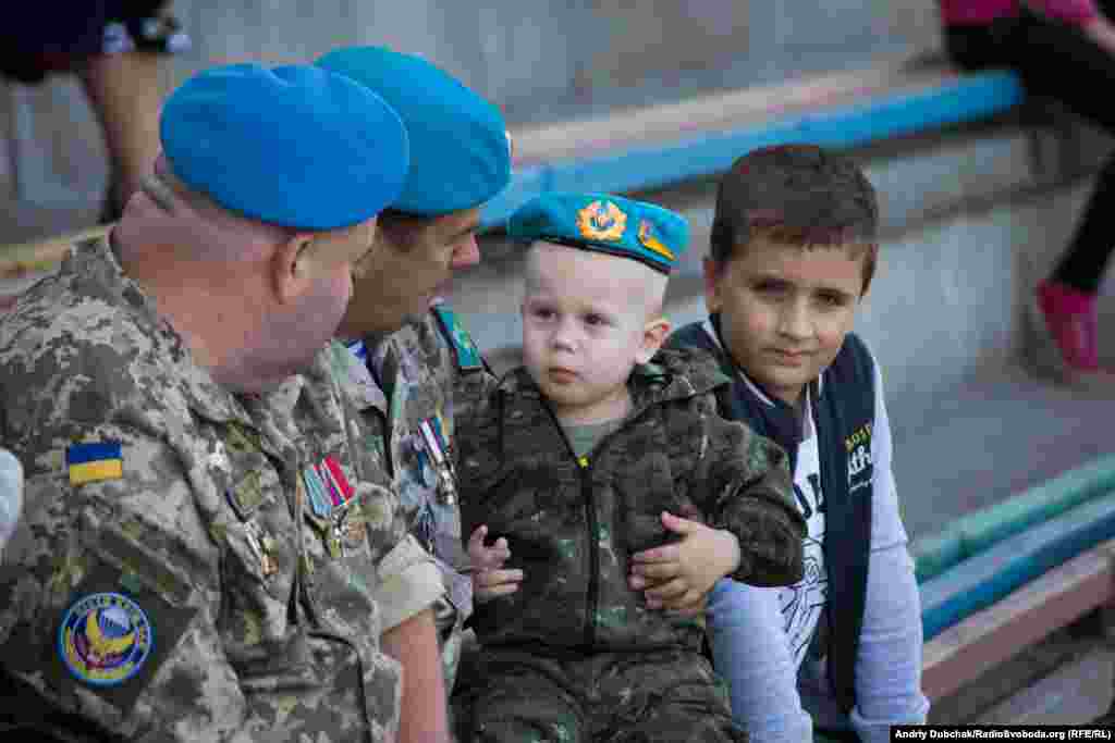 На змаганнях були присутні батьки, ветерани, гості з танкового заводу, Держспецтрансслужби, &laquo;Укроборонпрому&raquo; та 101-ї бригади Міноборони