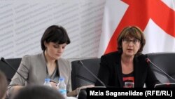 Всю прошлую неделю Майя Панджикидзе проводила встречи в штаб-квартире ООН: она убеждала представителей почти 80 стран поддержать грузинскую резолюцию по беженцам
