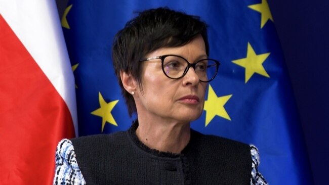 «Для Угорщини цього недостатньо»: єврокомісарка про просування України в ЄС (відео) «Для Угорщини цього недостатньо»: єврокомісарка про просування України в ЄС (відео)