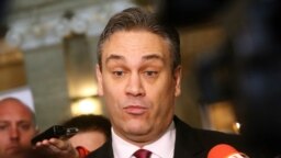 Преди ден Пламен Георгиев обяви пред медиите, че няма да се обяснява, защото трябва да се обясняват "тези хора, които имат незаконни средства".