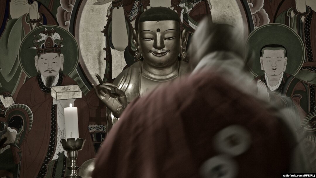 Порно бейнелерді сиғызатын кемпірлер