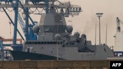 Pamje e një anijeje norvegjeze që e ka përcjellur transportin e armatimit kimik të Sirisë për shkatërrim