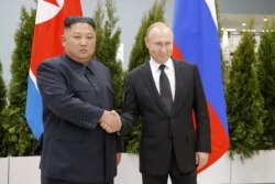 Лидер КНДР Ким Чен Ын и президент России Владимир Путин на переговорах во Владивостоке 25 апреля 2019