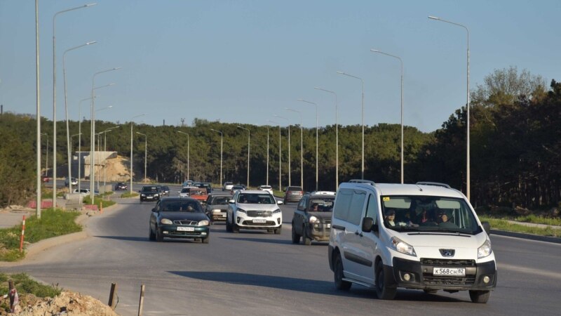 Ремонт во времени и пространстве: в Севастополе в очередной раз могут не закончить в срок реконструкцию Камышового шоссе