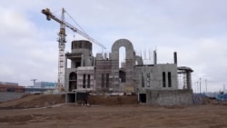 «Нужна нам церковь или нет?» Спор вокруг строительства православного собора в Астане