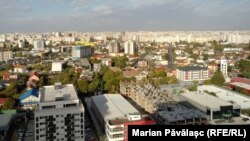  Cu cât crește distanța față de zona centrală a Bucureștiului, cu atât se înmulțesc excepțiile acordate construcților care nu respectă regulile de urbanism.