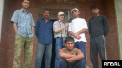 Таджикские рабочие в Краснодаре 