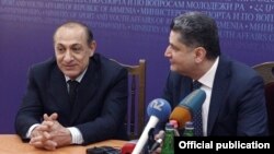 Armenia - Newly appointed Sport and Youth Affairs Minister Yuri Vartanian (L) is introduced to his staff by Prime Minister Tigran Sarkisian, Yerevan, 8May2013.