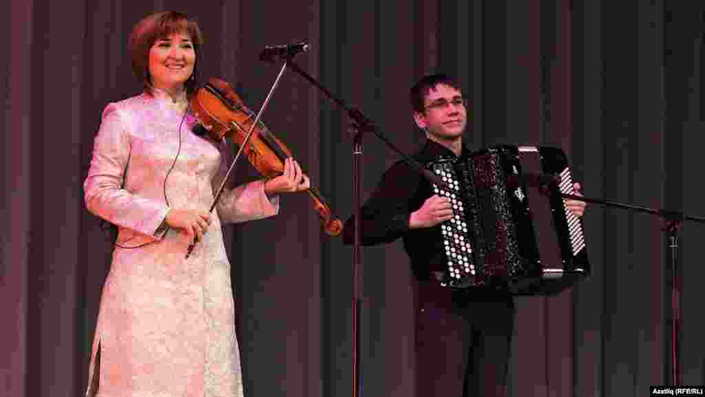 Скрипкада Динә Закирова