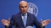 Premierul Ilie Bolojan spune că o decizie privind plafonarea prețurilor va fi luată săptămâna viitoare, dar amintește că la ședința de guvern din iunie s-a decis că prelungirea cu trei luni va fi ultima plafonare a TVA la alimentele de bază. 