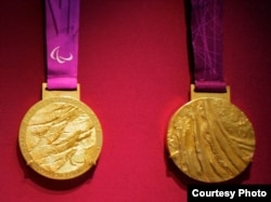 Паралимпиада ойындарының чемпионына берілетін алтын медаль (Сурет паралимпиаданың ресми сайтынан алынды)